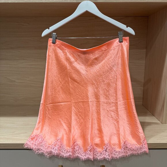 NWT J Crew | Gwen Lace-Trim Slip Skirt | Pink Textured Satin | Medium - Picture 2 of 6